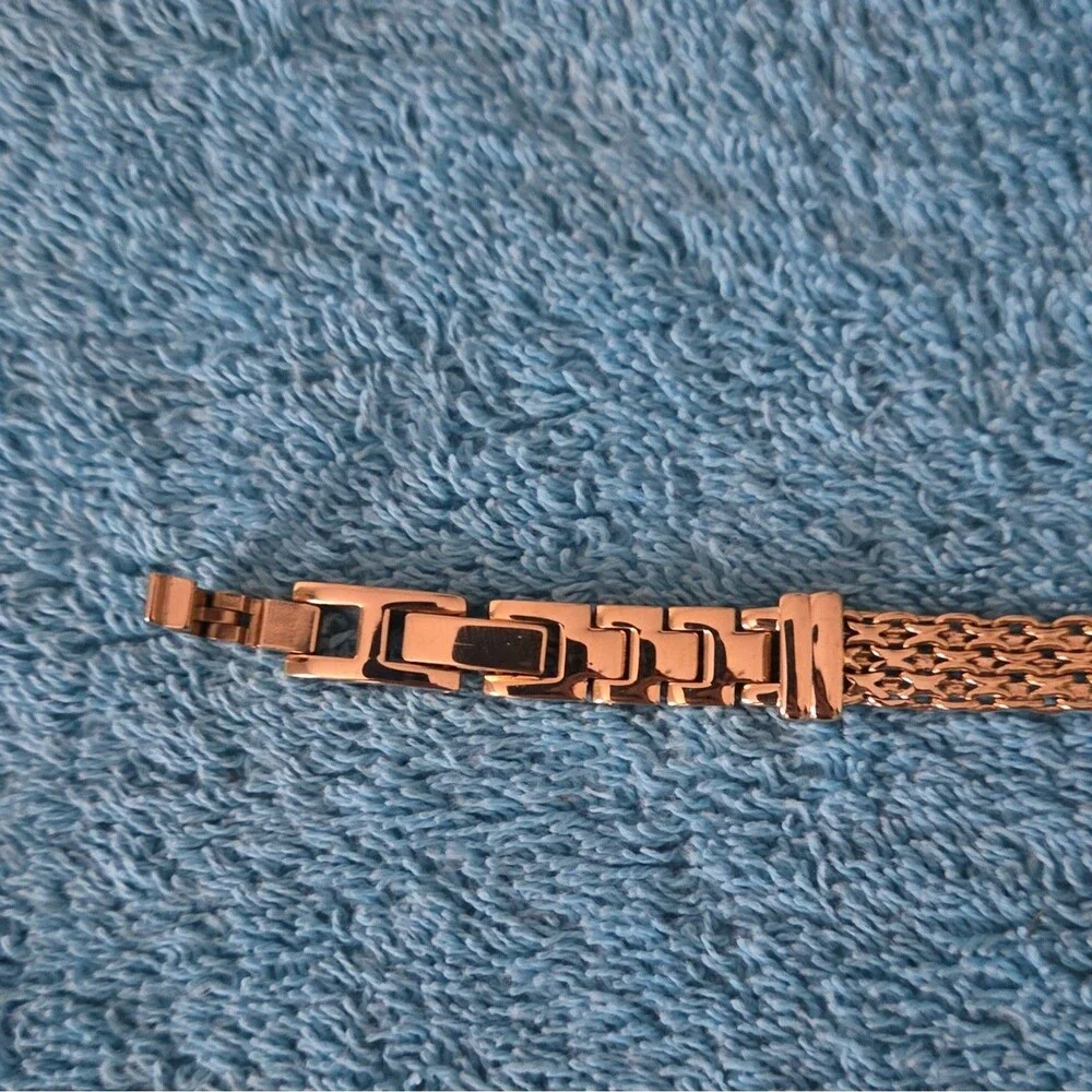 Gold Tone Mesh Chain Bracelet with Clear X Pavé Accent, Fold Over Closure
